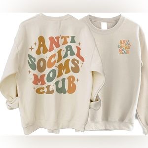 Gildan - Women’s Anti Social Moms Club Sweatshirt